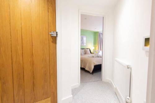 The Regent Luxury Pad photo 26