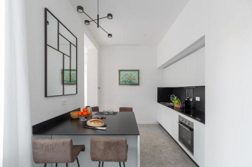 iFlat New Prestigious & Elegant Roman Apartment