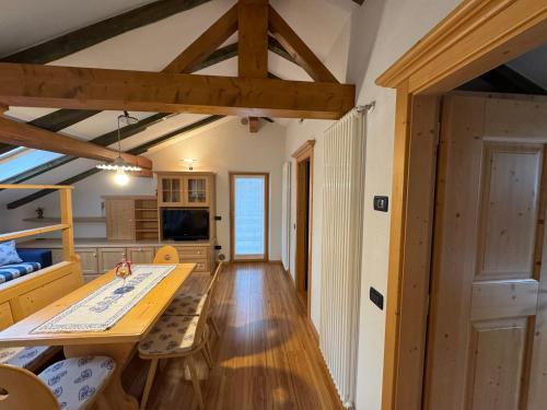 Kuchyň nebo kuchyňský kout v ubytování Villetta rifugio tra i larici