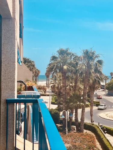 Beachfront Family Apt