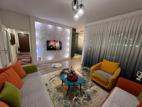 Apartment in the Heart of Prishtina with Private Garage
