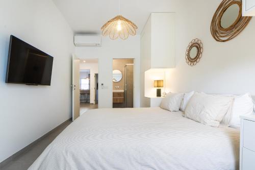 Two-Bedroom Apartment Near the Beach - Casa RIMÉ