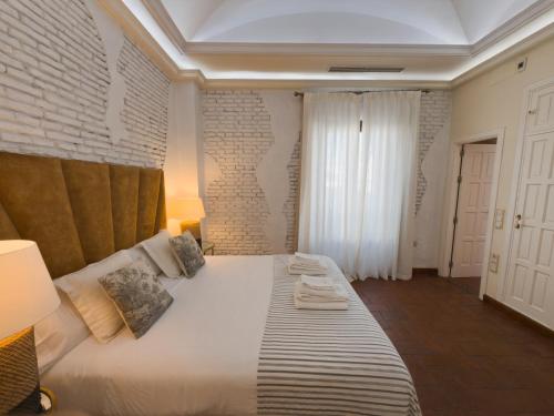 MonKeys Apartments Adriano Palace
