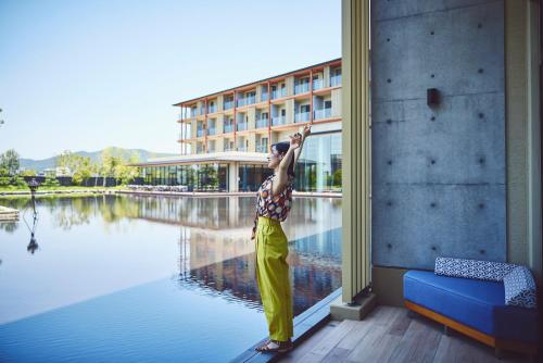 Hotel Indigo Inuyama Urakuen Garden by IHG — Balcony/Terrace