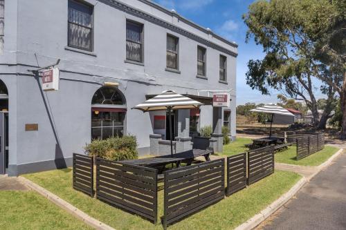 Fotografie z fotogalerie ubytování Pyrenees Hotel v destinaci Lexton