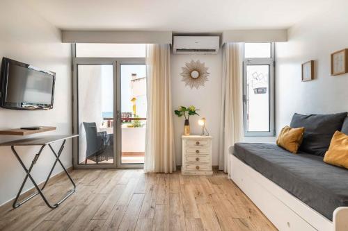 Rocco del Mar by Portucasa