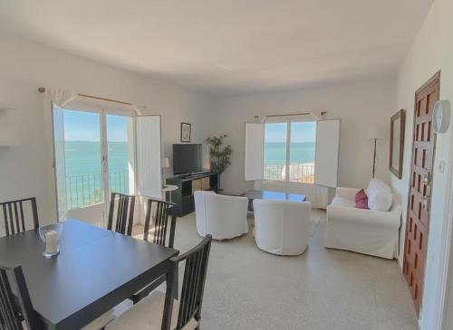 Magnífico alojamiento a 3 metros de la playa y en la Plaza del Castillo