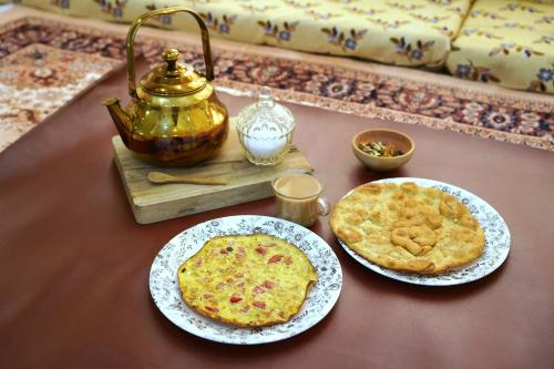 Jídlo v hostelu nebo okolí