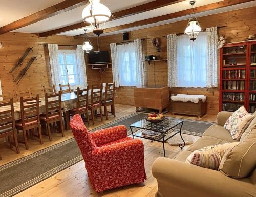 Et opholdsområde på Horská chalupa Rychnovská bouda u skiareálu