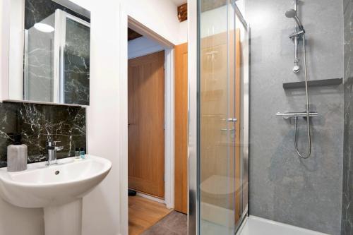 Et badeværelse på Finest Retreats - Brecon House