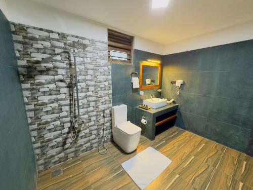 Phòng tắm tại Heavenly Hideaway