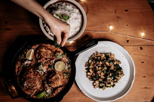 Jídlo v hotelu nebo okolí