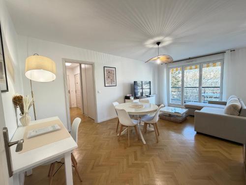 Robinson Stay - Modern 51m2 Apartment near Paris