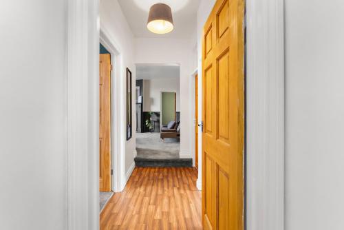 Harbourside Heaven in Bristol - Sleeps 8 photo 25