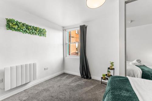 Harbourside Heaven in Bristol - Sleeps 8 photo 23
