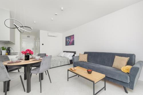 Sea&Lake Mielno Elegant Studio with Parking & Terrace by Noclegi Renters