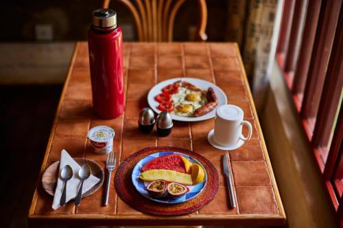Φαγητό σε αυτός ο ξενώνας ή κάπου εκεί κοντά