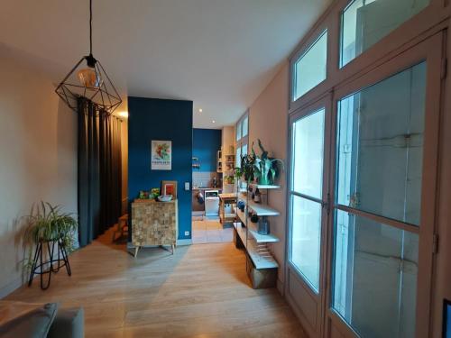 Bright, spacious apartment a stone's throw from Les Halles