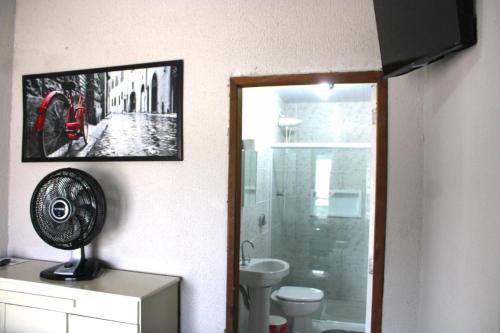 Koupelna v ubytování Pousada Captain Morgan Pontal do Sul com Piscina