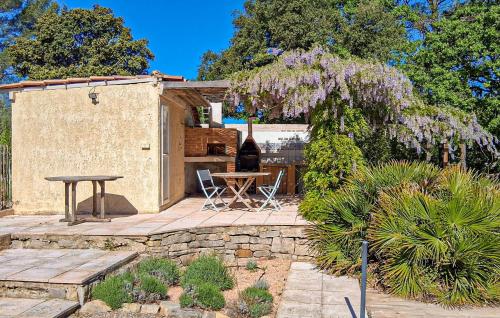 Lovely Home In Besse Sur Issole