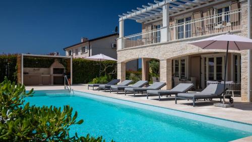 Luxury villa Monte with pool in Vizinada