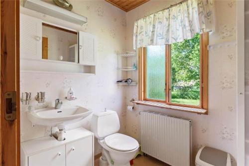 Koupelna v ubytování KAL098-Alsterbro-Medelvaegen-3