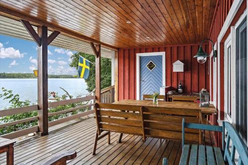 Ảnh trong thư viện ảnh của JON592-Burseryd-Arnasholm-Strandhyddan ở Löbbo