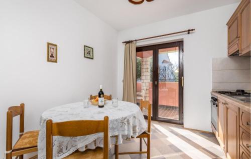 Awesome Apartment In Pag With House Sea View