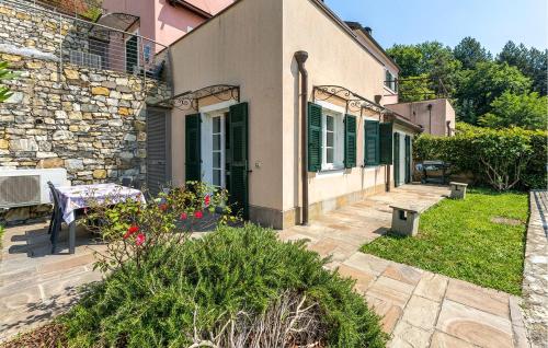 En have udenfor Cozy Home In Magliolo With Sauna