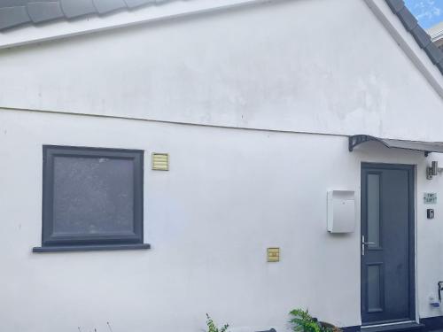 Bygningen som feriehuset ligger i