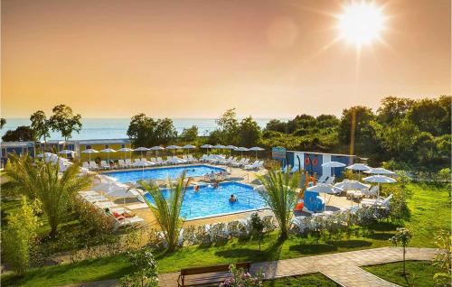 Stunning Home In Novigrad With Wifi