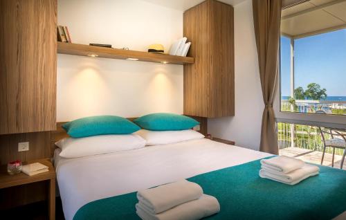 Stunning Home In Novigrad With Wifi