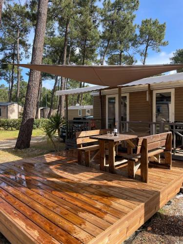 Bungalow accès Océan 6 pers tout équipé dans camping 5 étoiles