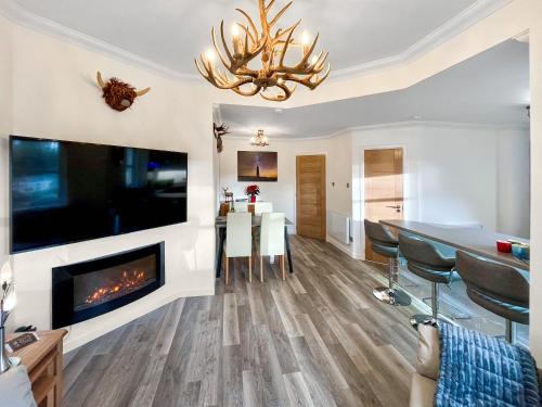 TV/trung tâm giải trí tại Dee View Apartment