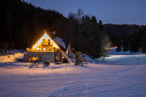Gîte La Bohème Rhapsodie – 14 pers, terrasse panoramique et vue exceptionnelle sur Autrans