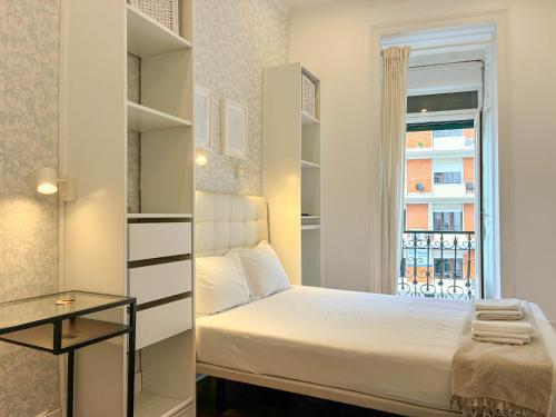 Downtown 7 Bedroom Apartment - Liberdade