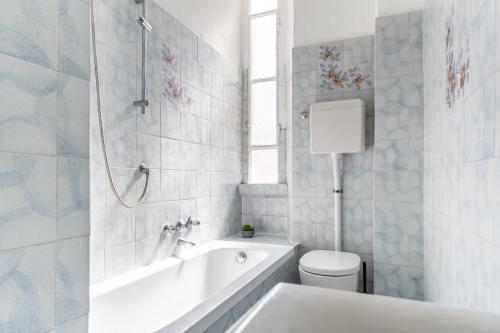 Duomo 7 min - Design Apartment with Parking