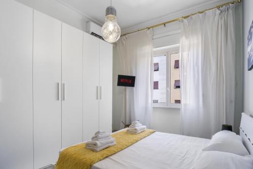 ArtStay AC Apt Near Metro, Fiumicino Airport
