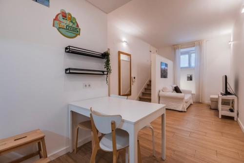 Cozy 2 bedroom retreat