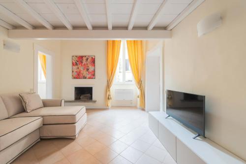 Nosdom - Piazza Navona Apartments