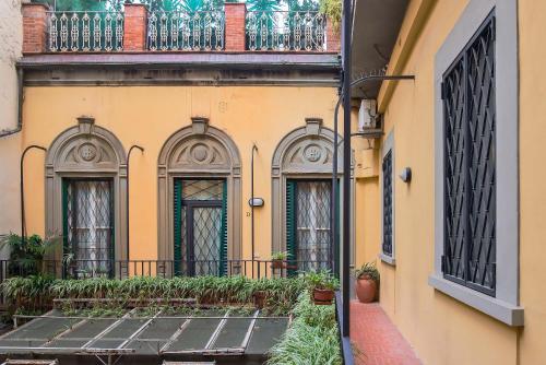 Rondinelli Mdr Apartments Collection