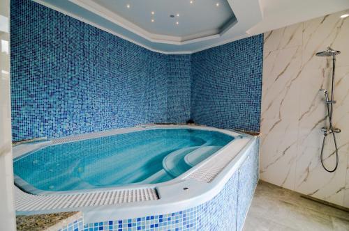 Koupelna v ubytování Hotel Villa MiraMar