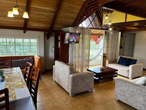 CASA VIP l tesisinde bir oturma alanı