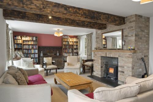 Posezení v ubytování Spacious Family Home in Porlock Parking & Garden