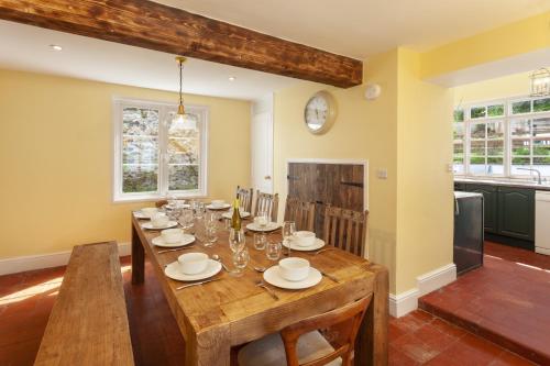 Posezení v ubytování Spacious Family Home in Porlock Parking & Garden