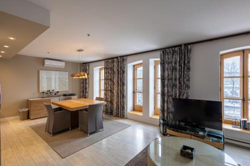 Телевізор і / або розважальний центр в Les Immeubles Charlevoix - Le 1172