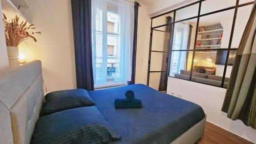 APPARTEMENT TOUT NEUF QUARTIER TOUR EIFFEL, INVALIDES et TROCADERO