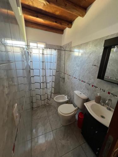 Et badeværelse på Dpto Evelyn