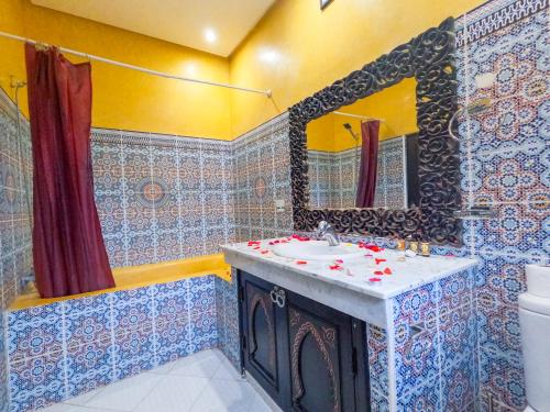 Un baño de RIAD REDWAN