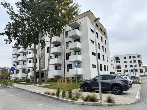 Το κτήριο όπου στεγάζεται  το διαμέρισμα